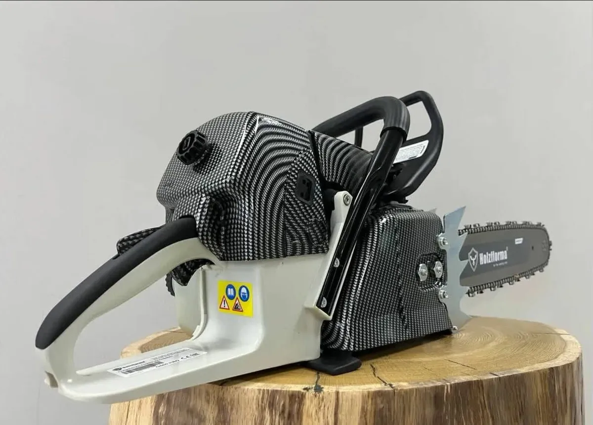 Holzfforma G660 PRO Chainsaw - Image 1