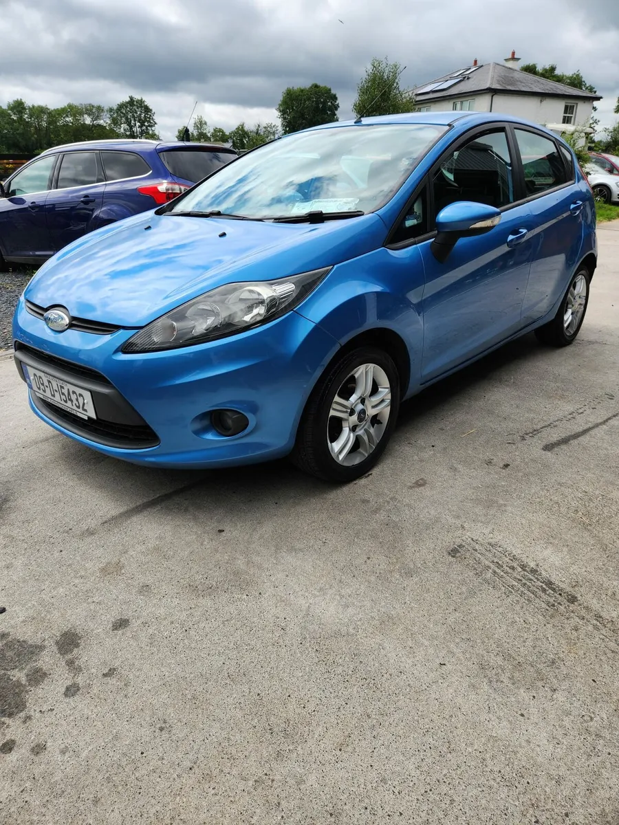 09 Ford Fiesta - Image 2