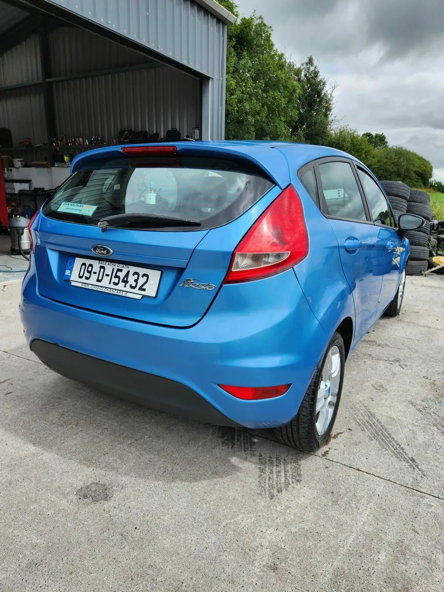 09 Ford Fiesta - Image 4