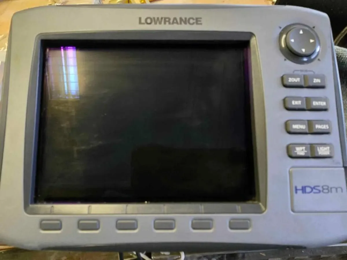Lowrance HDS8M Chartplotter - Image 1