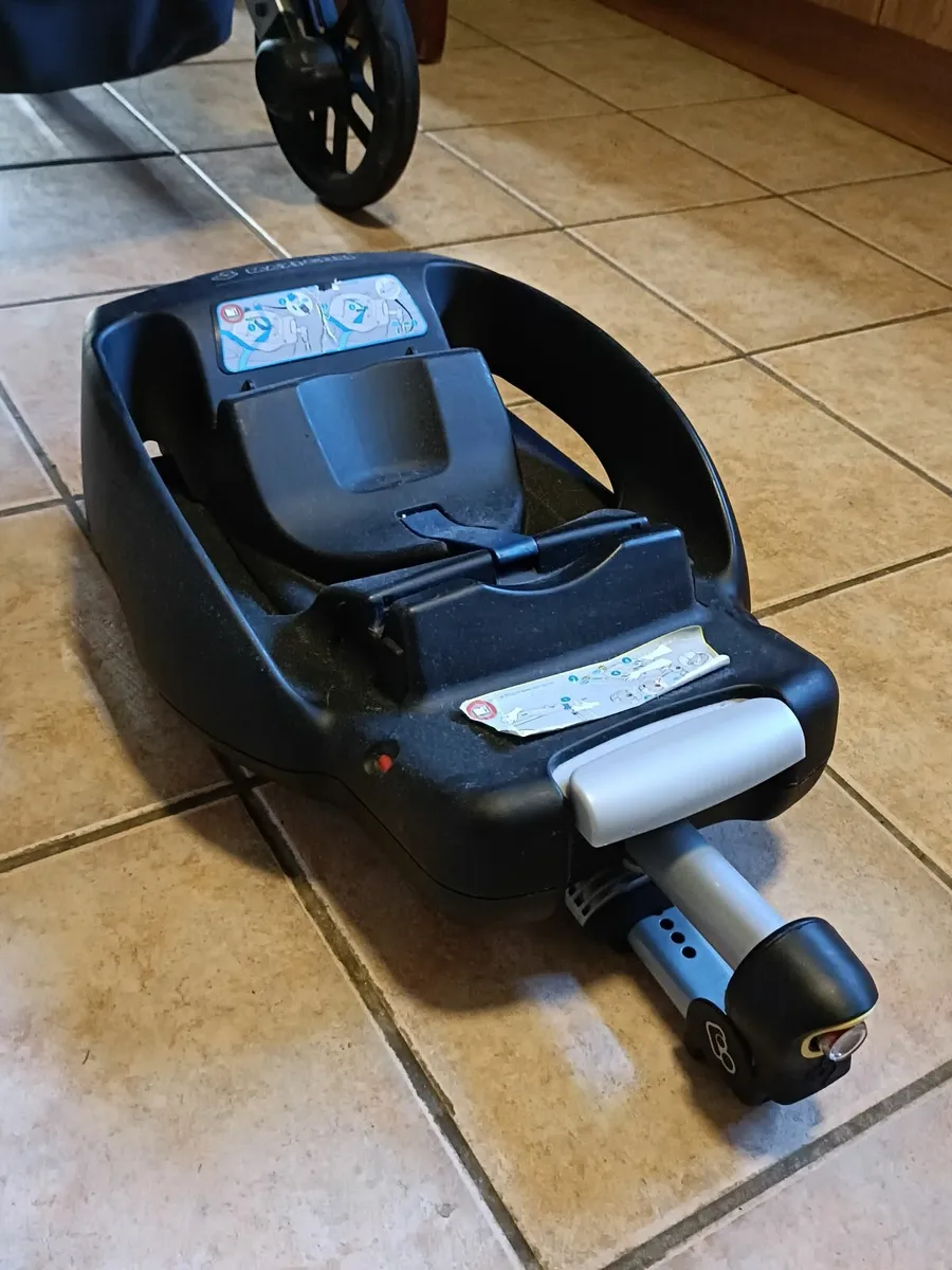 Uppababy Vista Travel System - Image 2