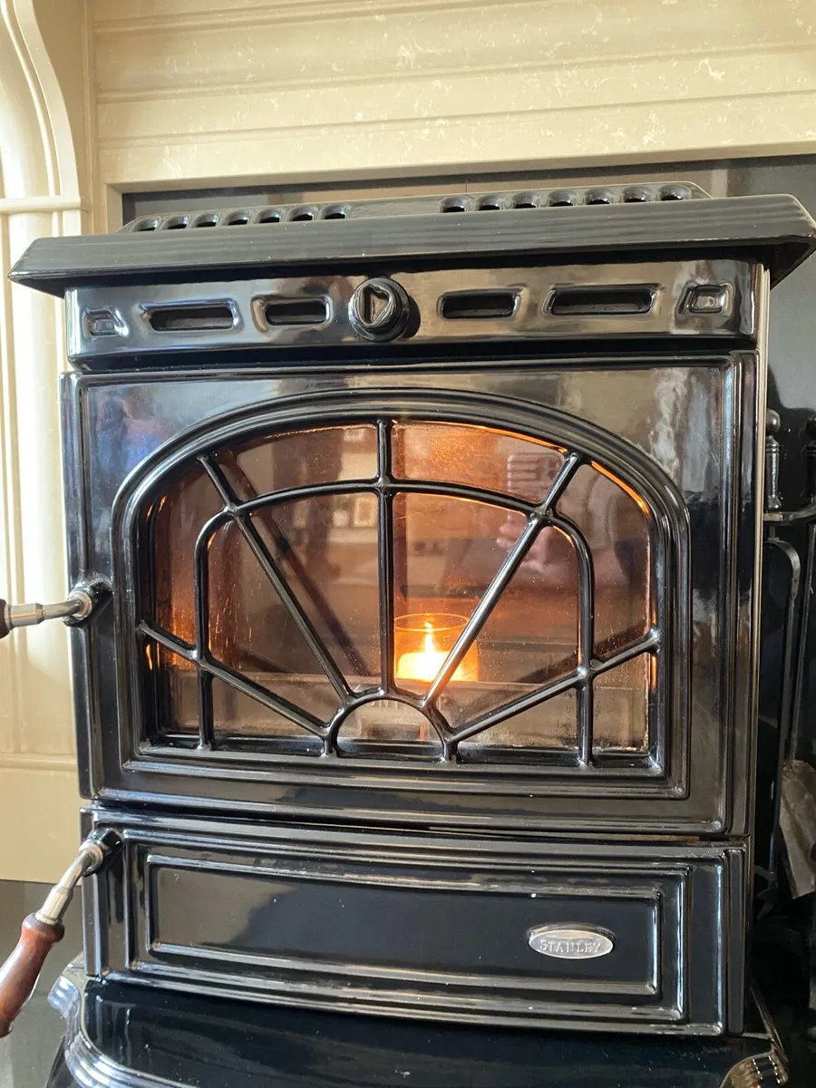 Stanley Erin Boiler Stove - Image 1