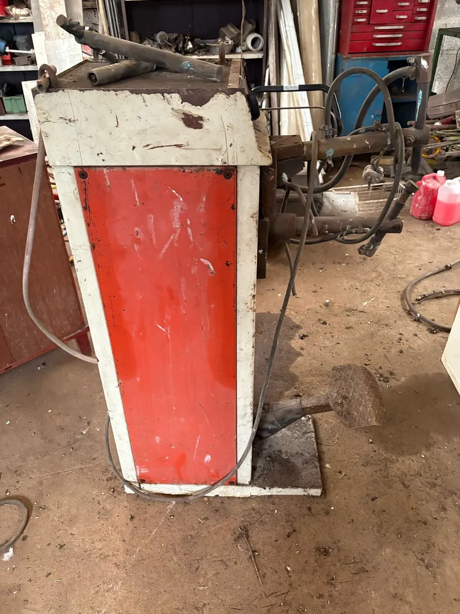 Spot welder - Image 3