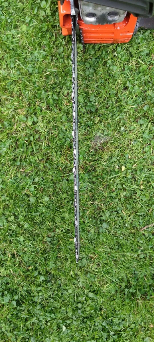 Husqvarna 445 chainsaw - Image 2