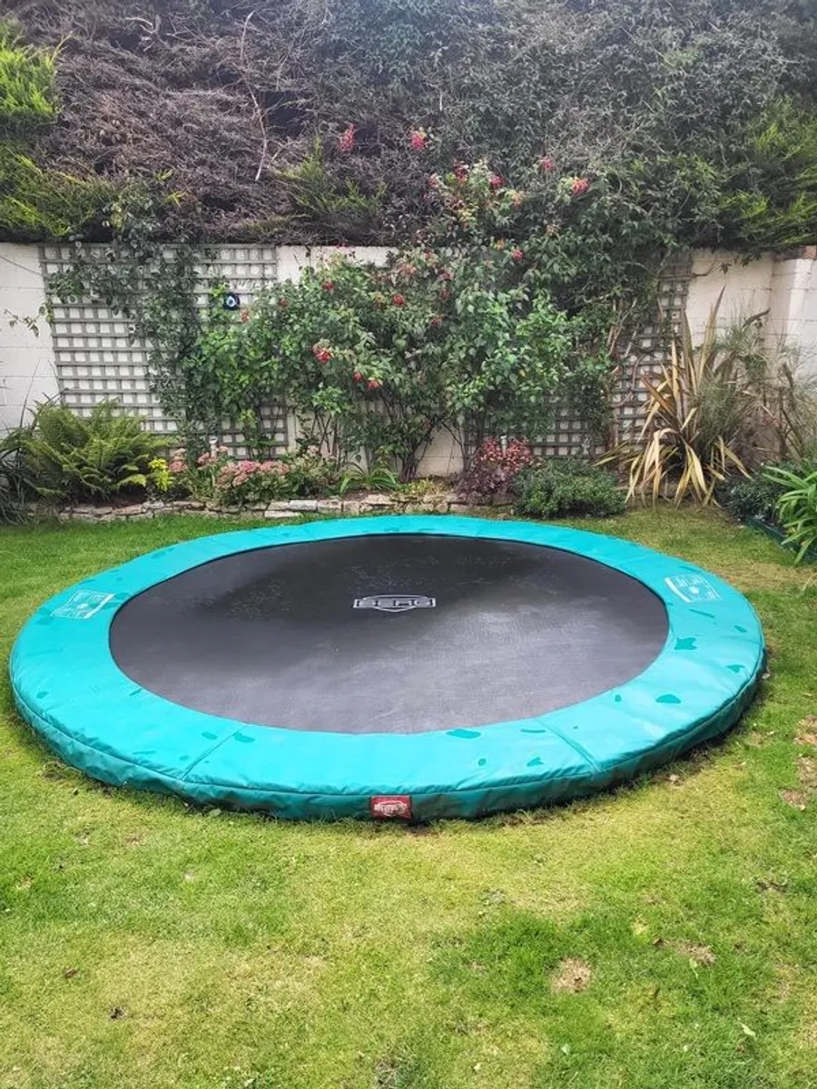 Trampoline - Image 1