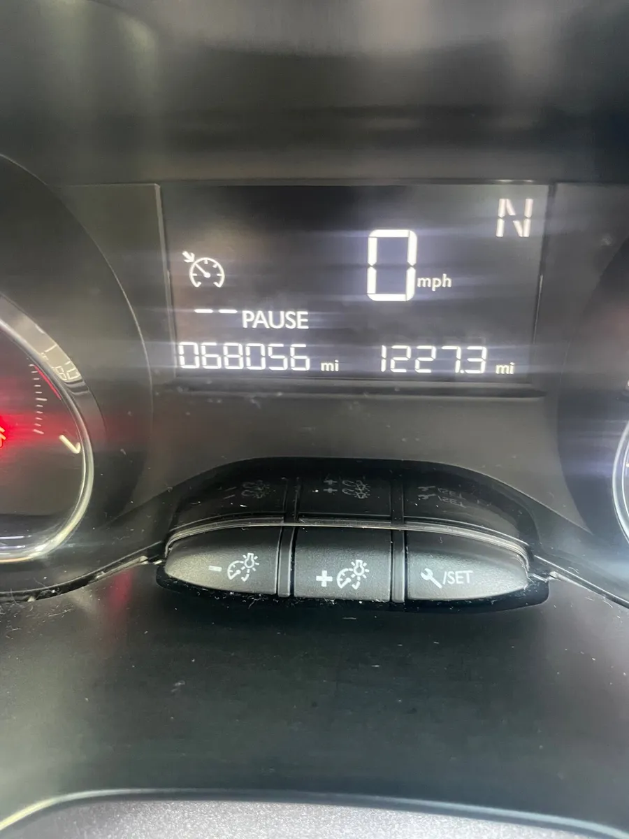 Peugeot 2008 2015 - Image 3