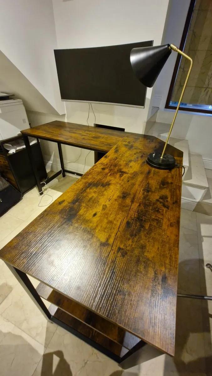 Corner desk - as new - Image 3