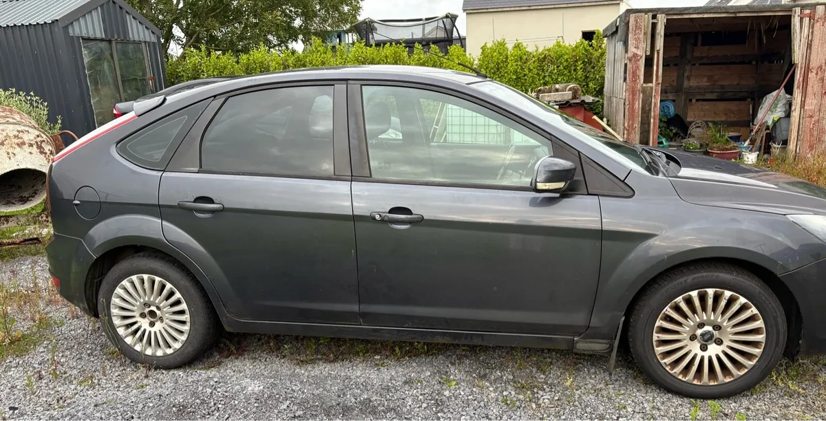 2010 Ford Focus - Image 1