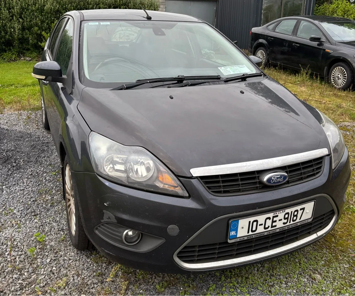 2010 Ford Focus - Image 3