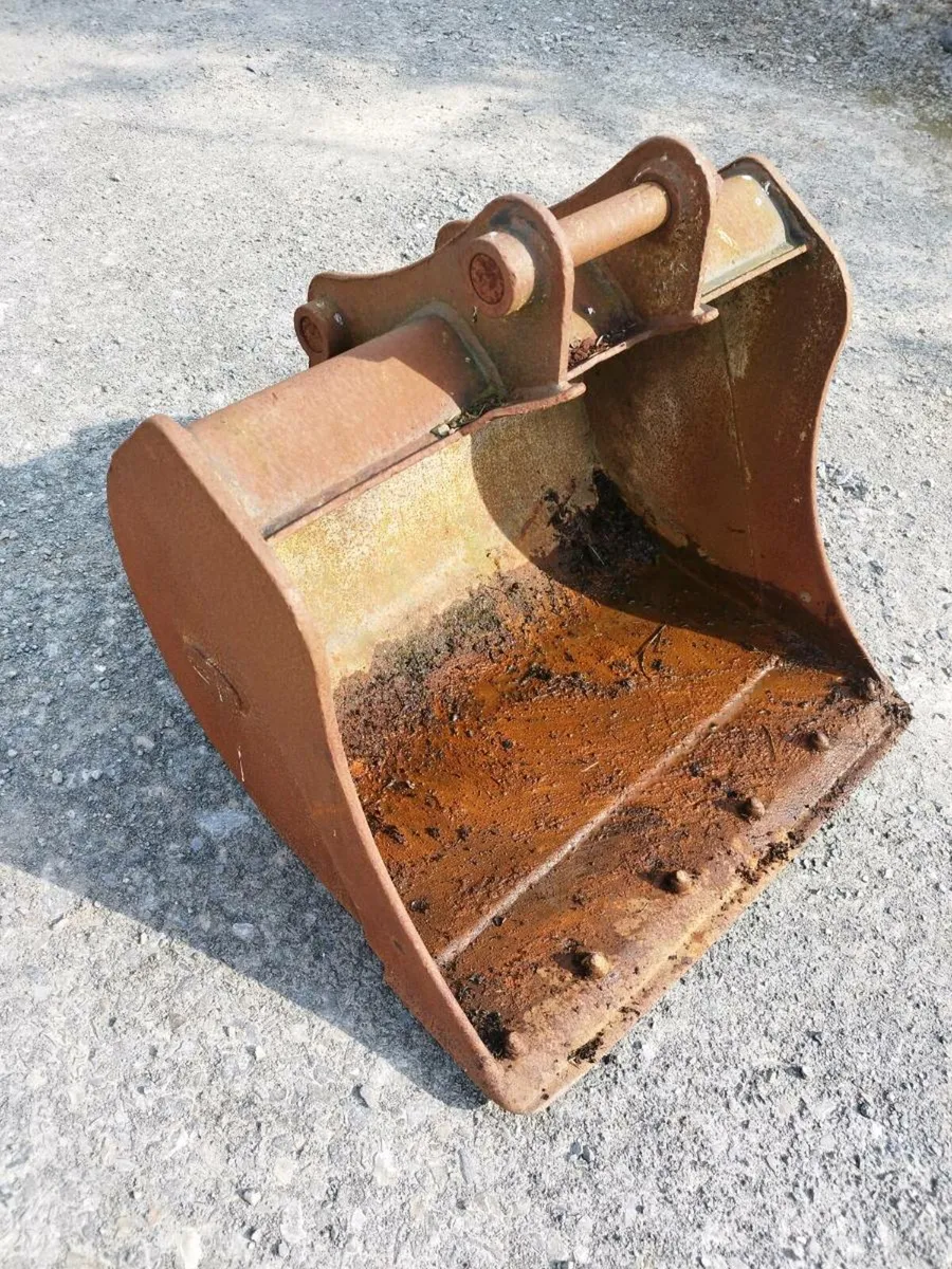 Digger bucket - Image 1