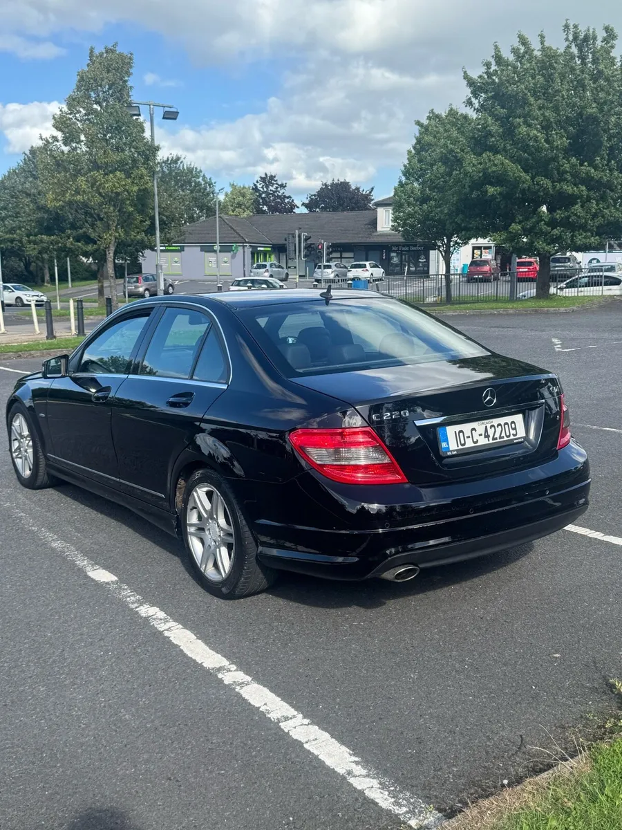 2010 Mercedes Benz C-Class C220 AMG LINE - Image 4