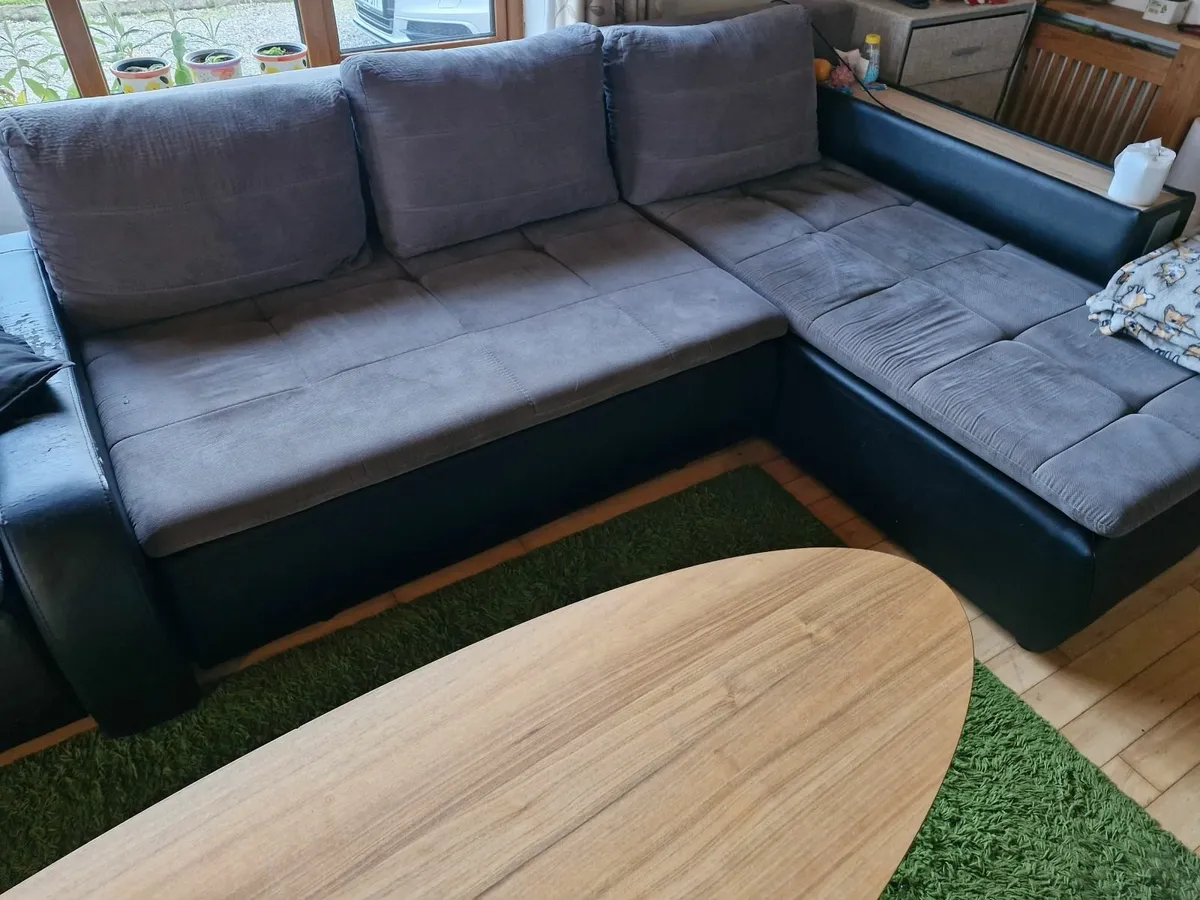 Couch/sofa bed x2 - Image 1
