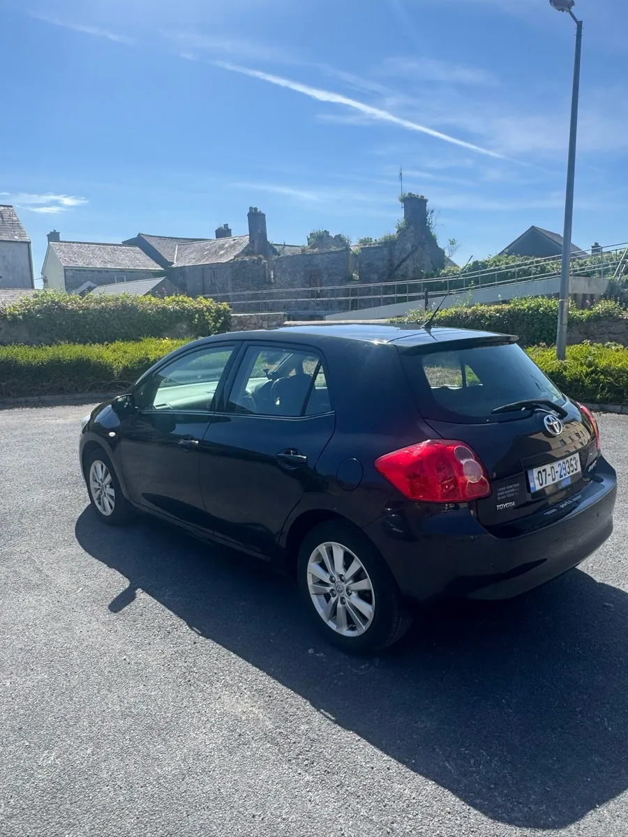 Toyota auris - Image 1