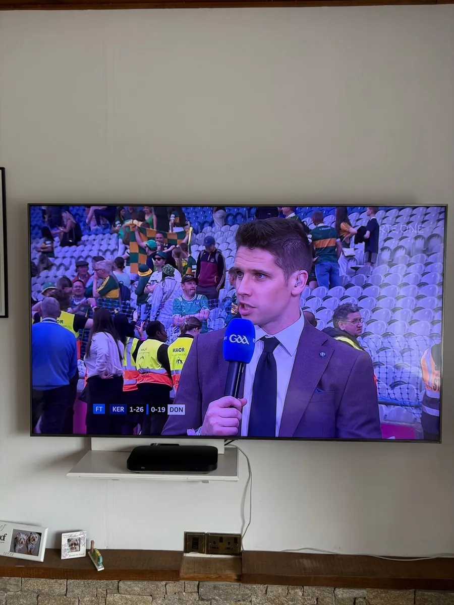 75inch Samsung tv - Image 4