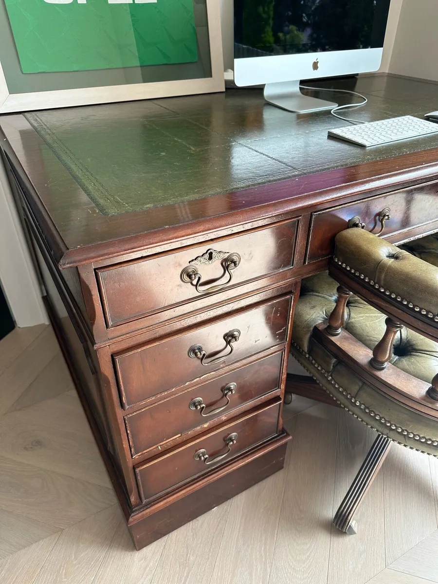 Captains chair and desk - Image 4