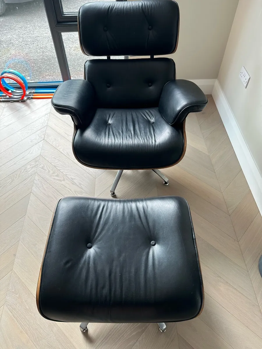 Eames lounger and ottoman - Image 3