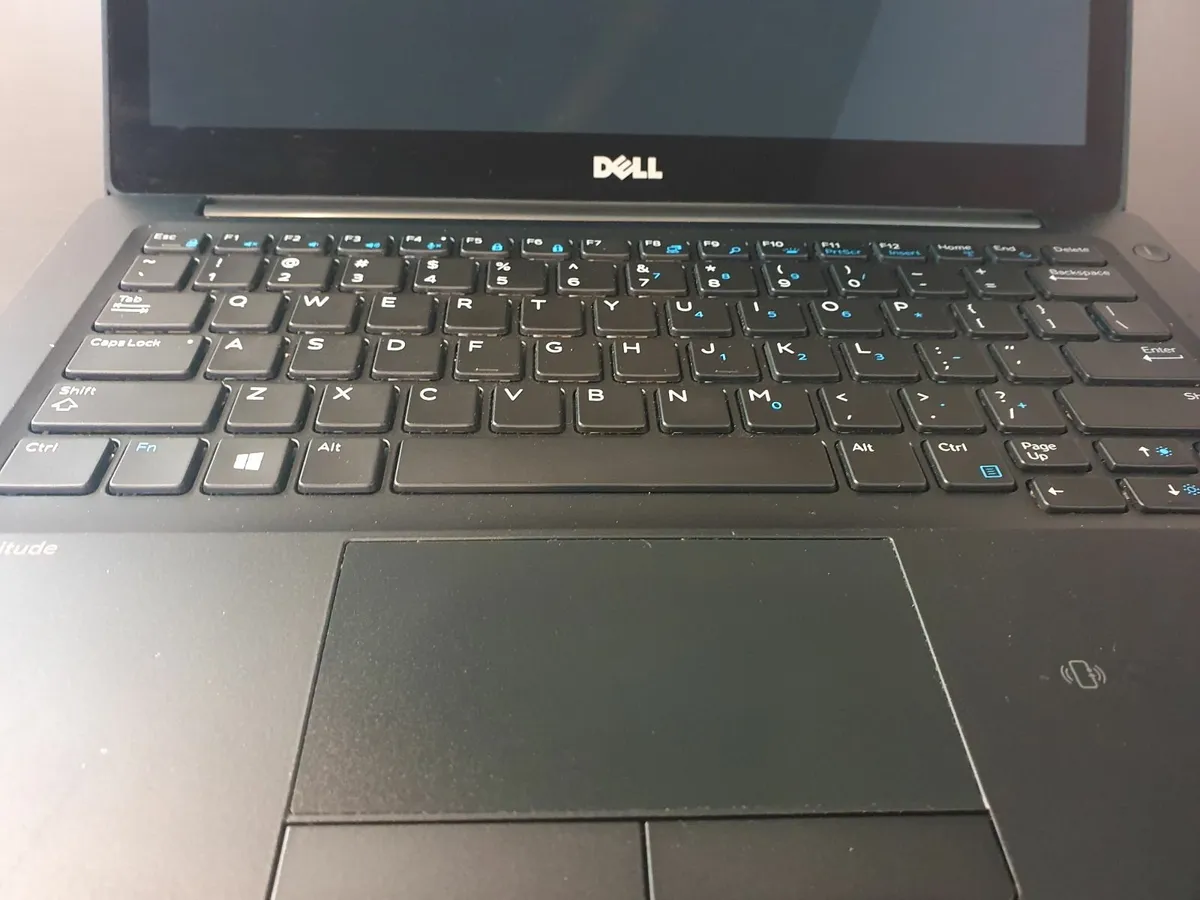 Dell Latitude 7280 – i5 / 8GB / 256GB SSD - Image 3