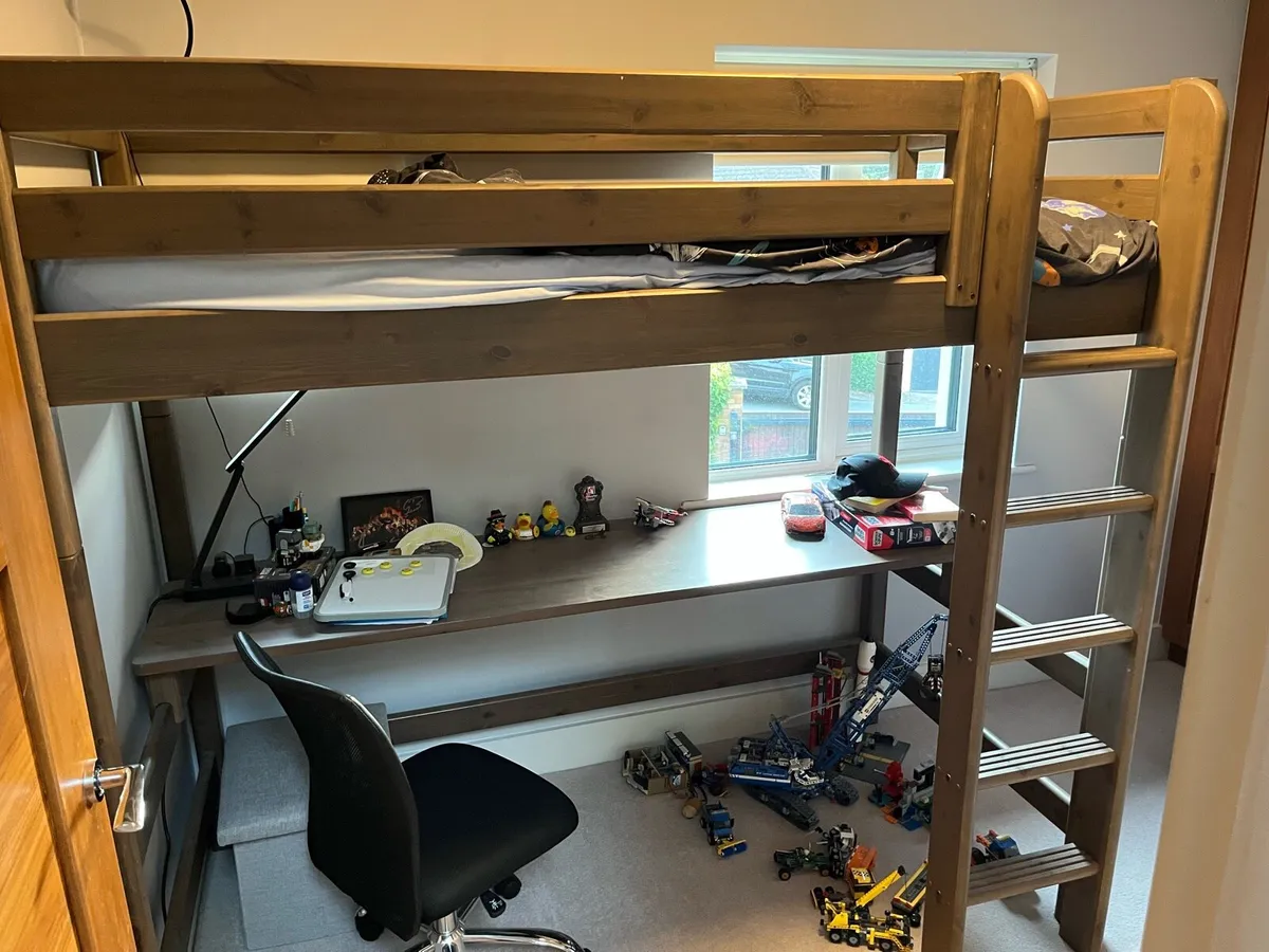 Child bed - Image 1