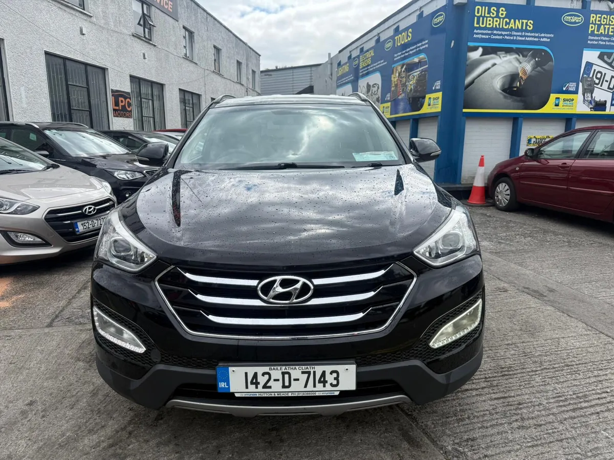 Hyundai Santa Fe 2014 Automatic 4WD - Image 4