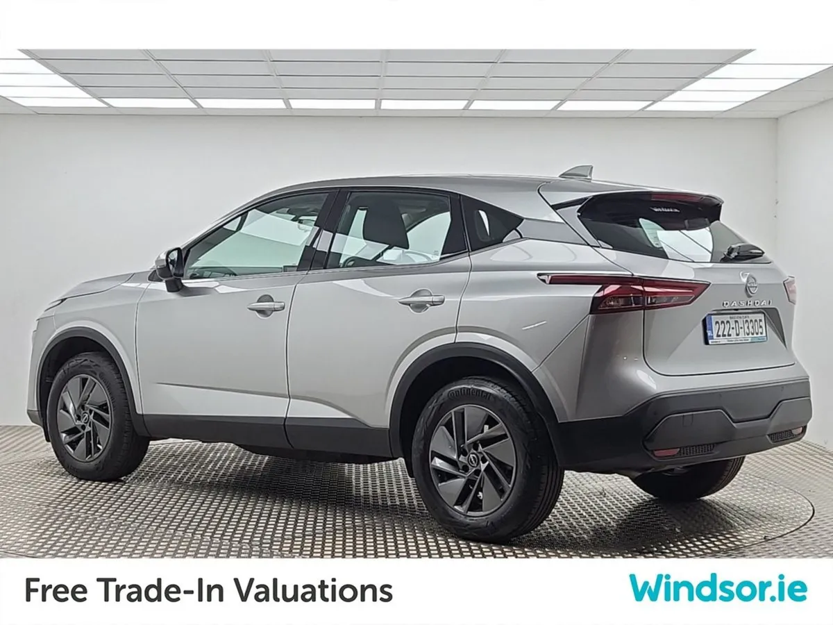 Nissan QASHQAI 1.3 PET Mild Hybrid SV - Image 4