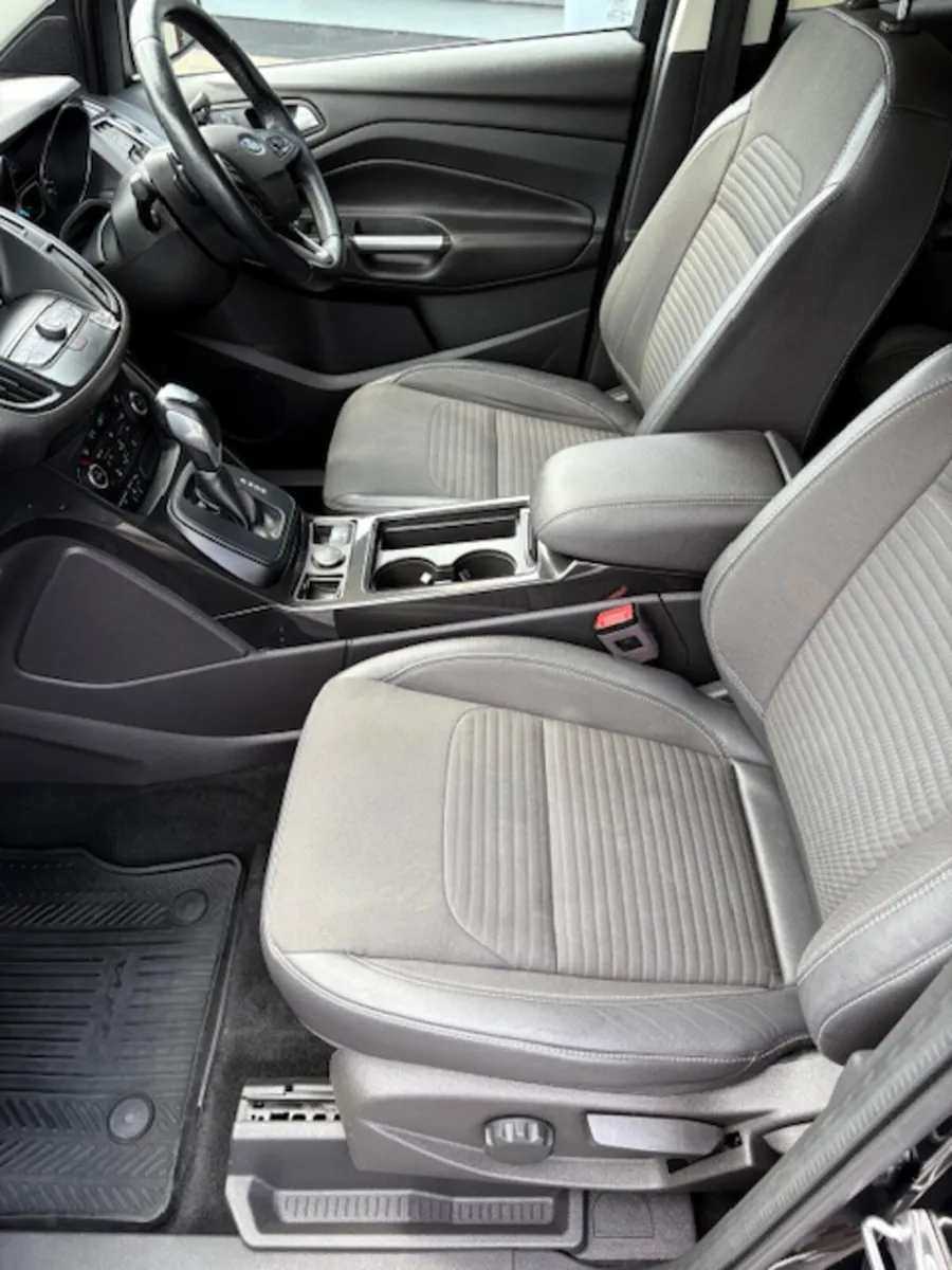 Ford Kuga 2017 Automatic - Image 2