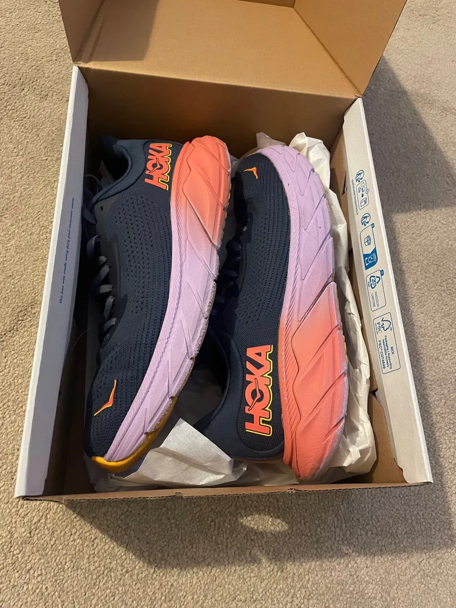 Worn max 2/3 times Hoka Arahi - Image 1