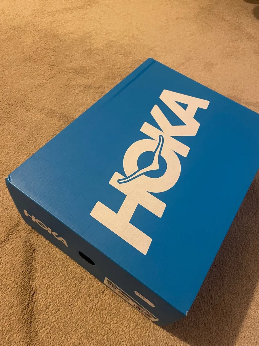 Worn max 2/3 times Hoka Arahi - Image 2