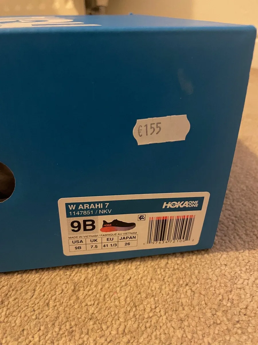 Worn max 2/3 times Hoka Arahi - Image 3