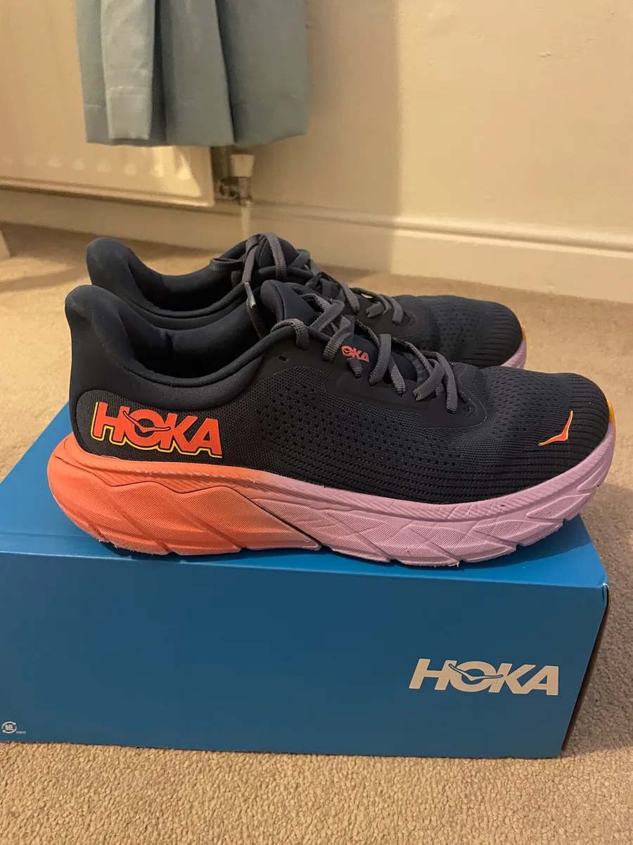 Worn max 2/3 times Hoka Arahi - Image 4