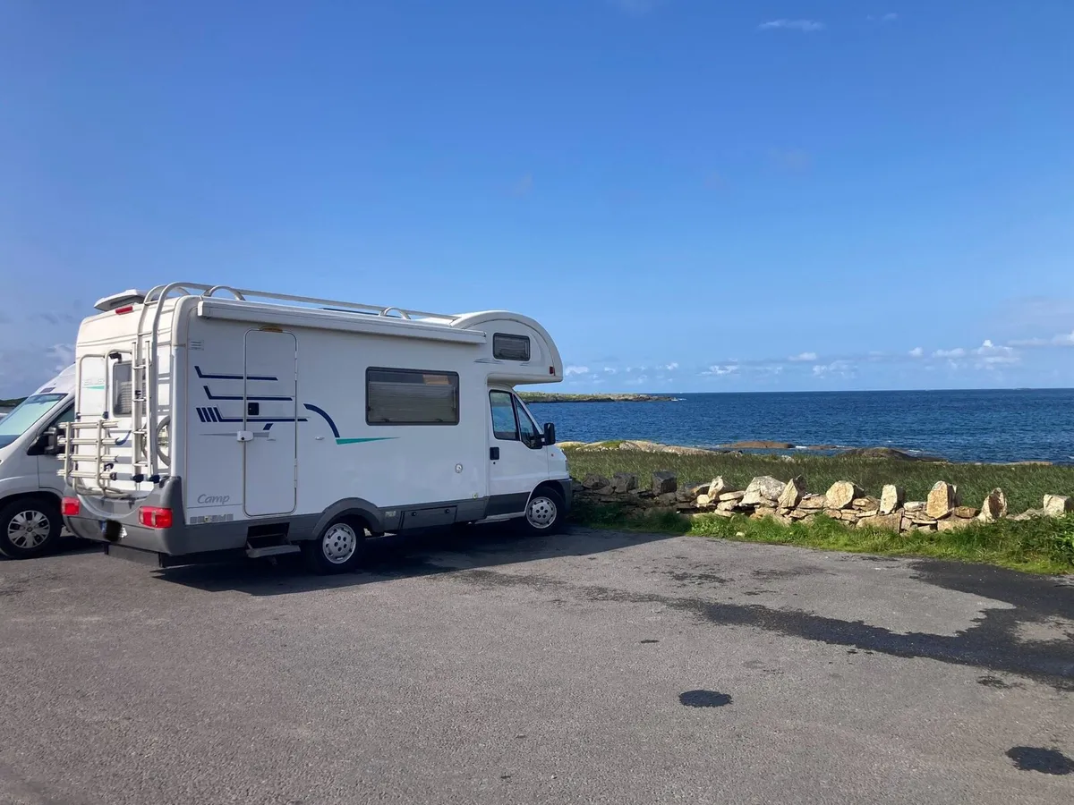 Hymer C544 Motorhome - Image 4
