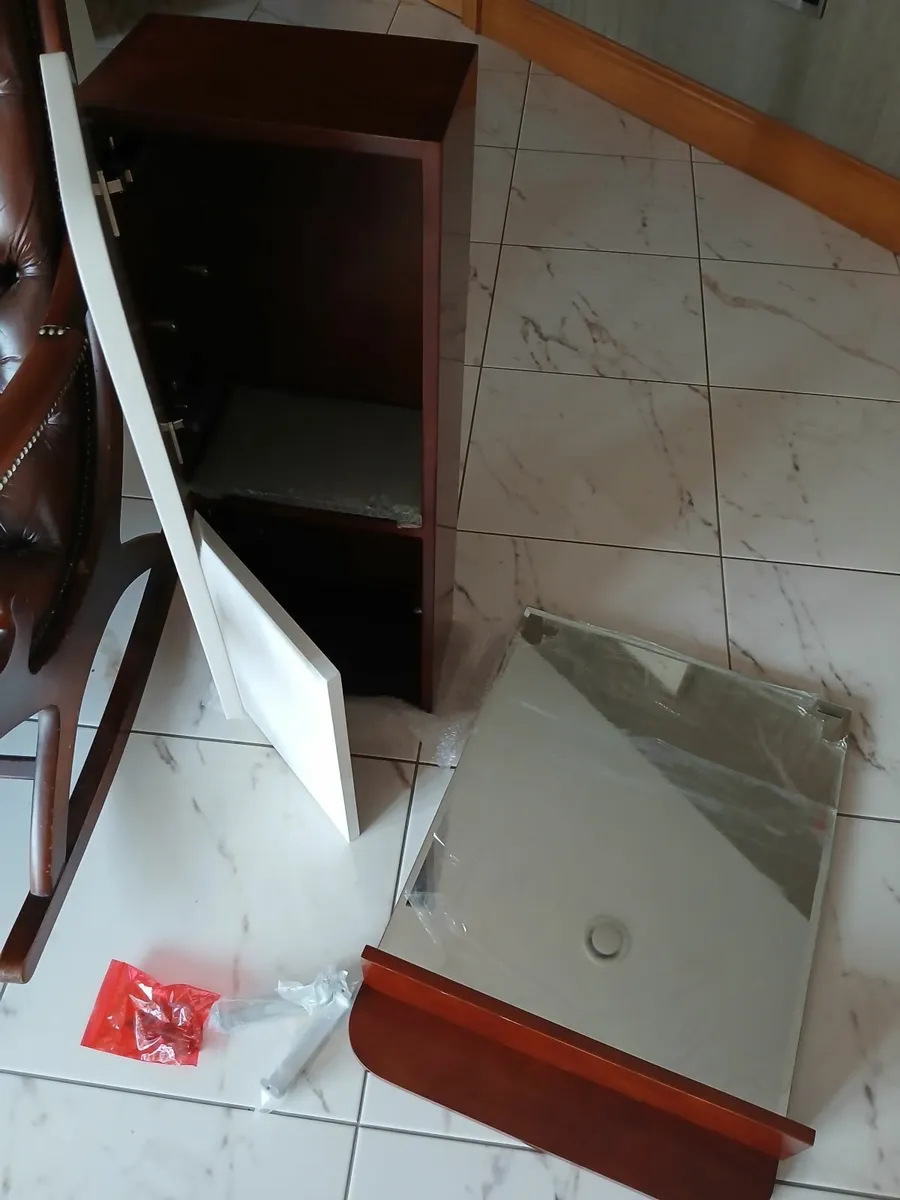 Bathroom wall unit & mirror new - Image 1