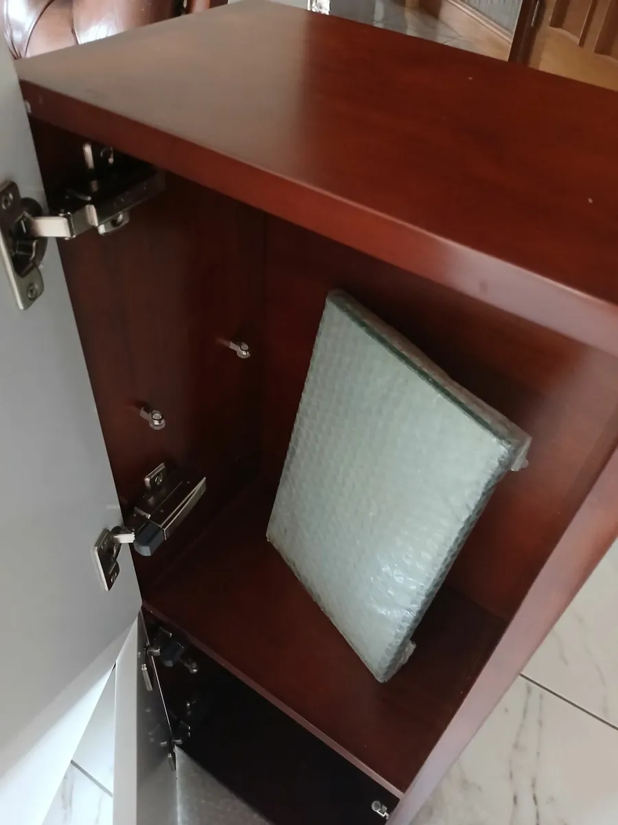 Bathroom wall unit & mirror new - Image 4