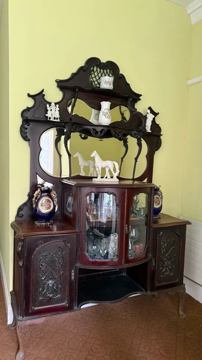 Victorian mahogany side cabinet. - Image 1