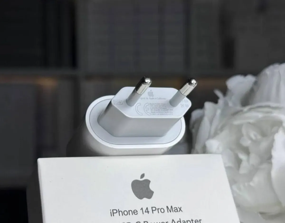 Original iPhone Charger - Image 2