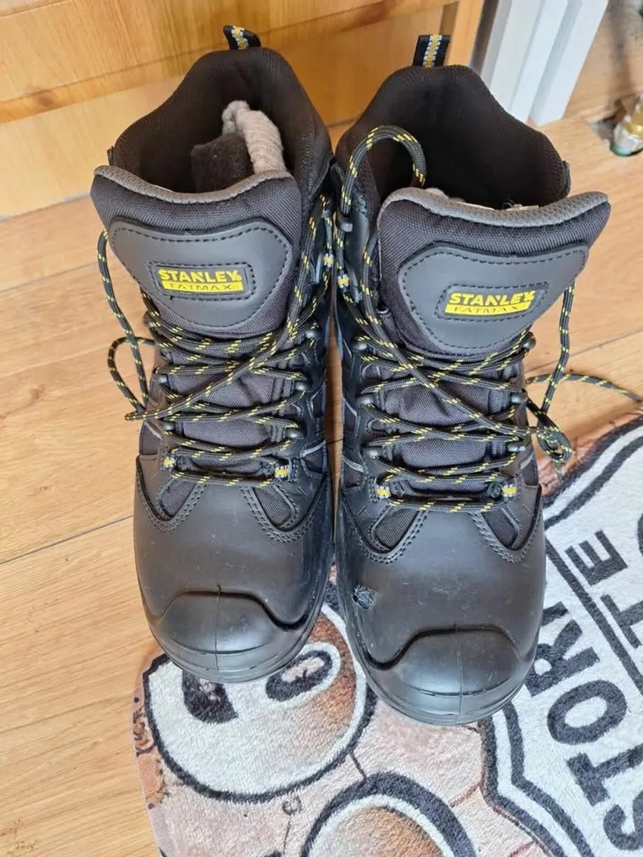 Stanley safety boots with steel toe cap - Image 1