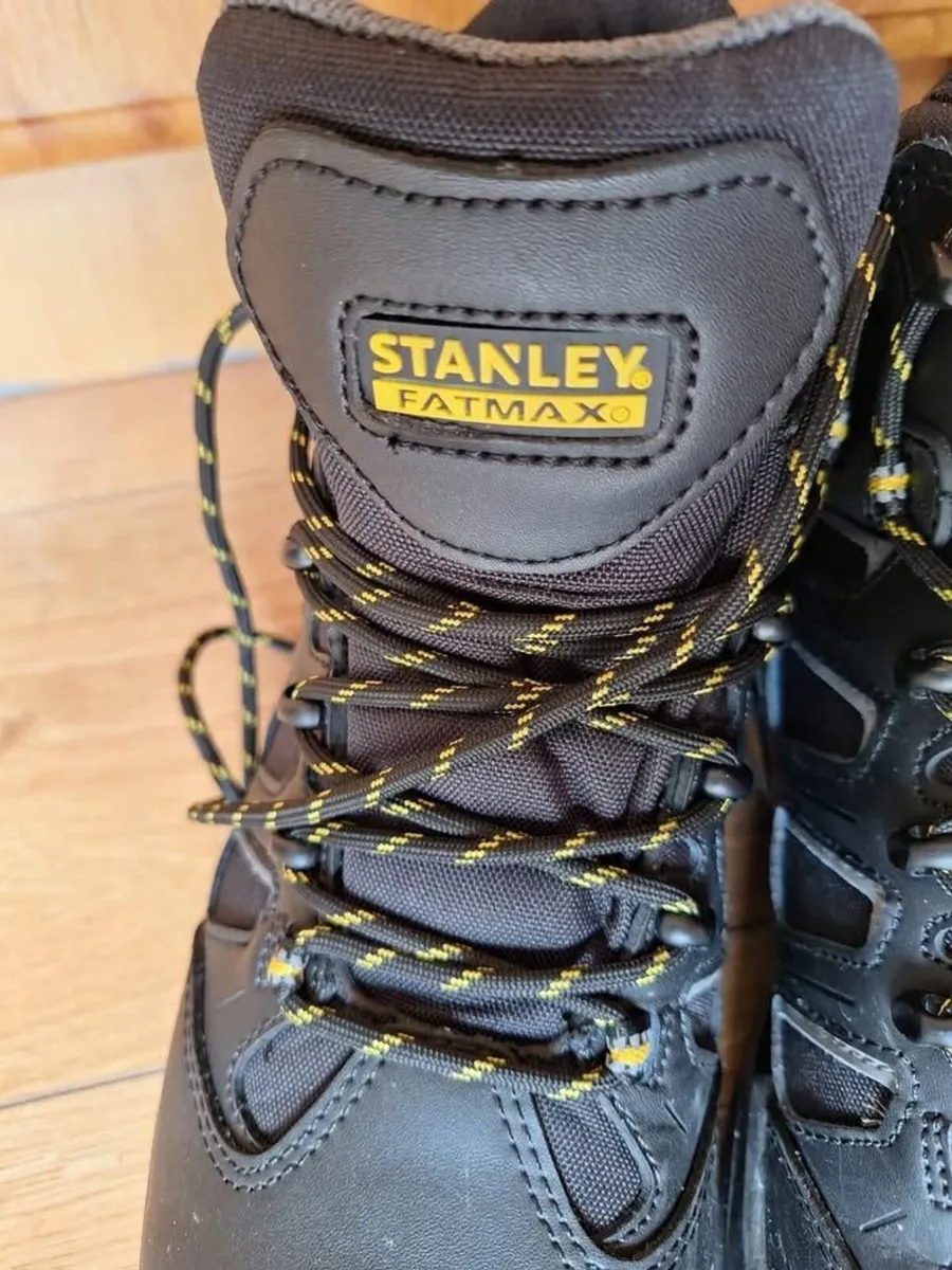 Stanley safety boots with steel toe cap - Image 3
