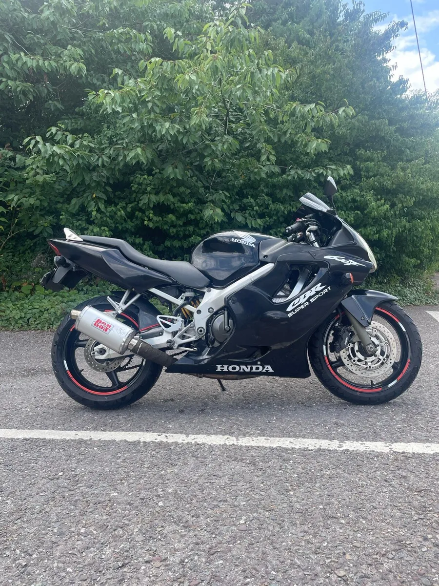 Honda CBR 600 F4i - Image 2