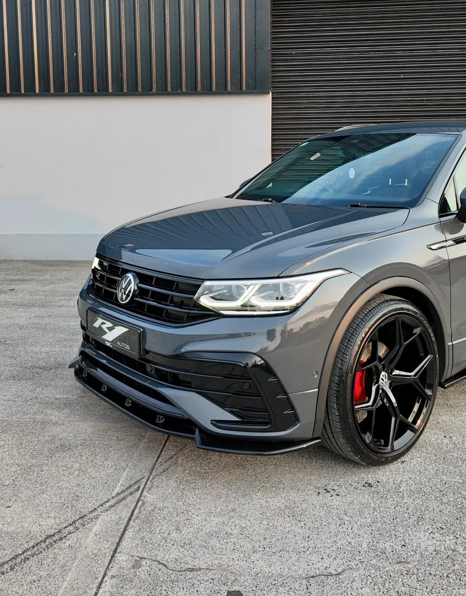 2021 VOLKSWAGEN TIGUAN RLINE AUTO BLACK EDITION - Image 2