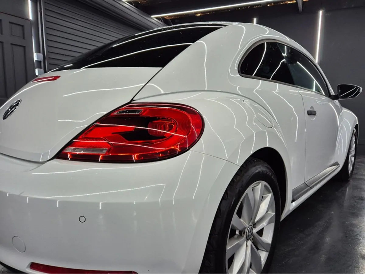 Volkswagen Beetle 1.2 TSI Manual 6speed FWD Bluem - Image 4