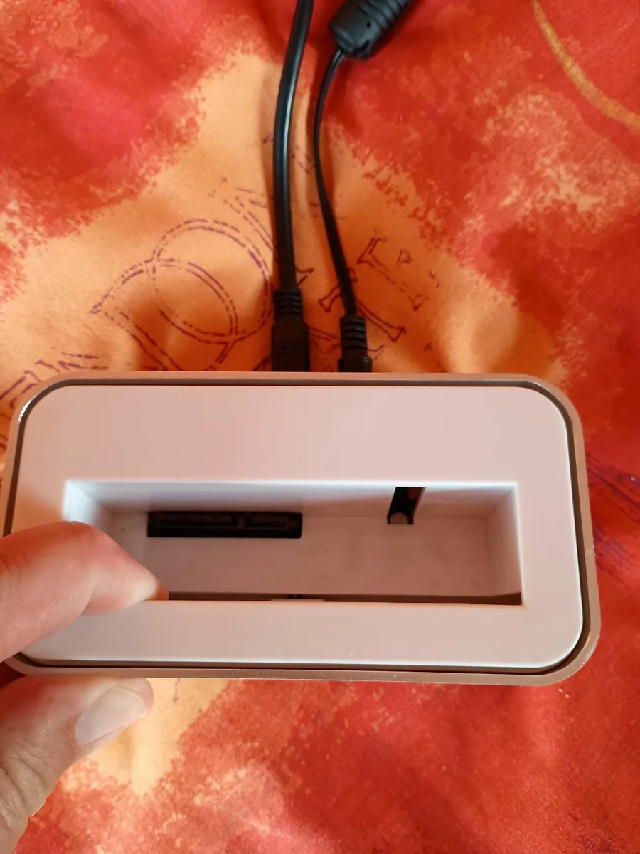 Icy box harddrive docking station - Image 4