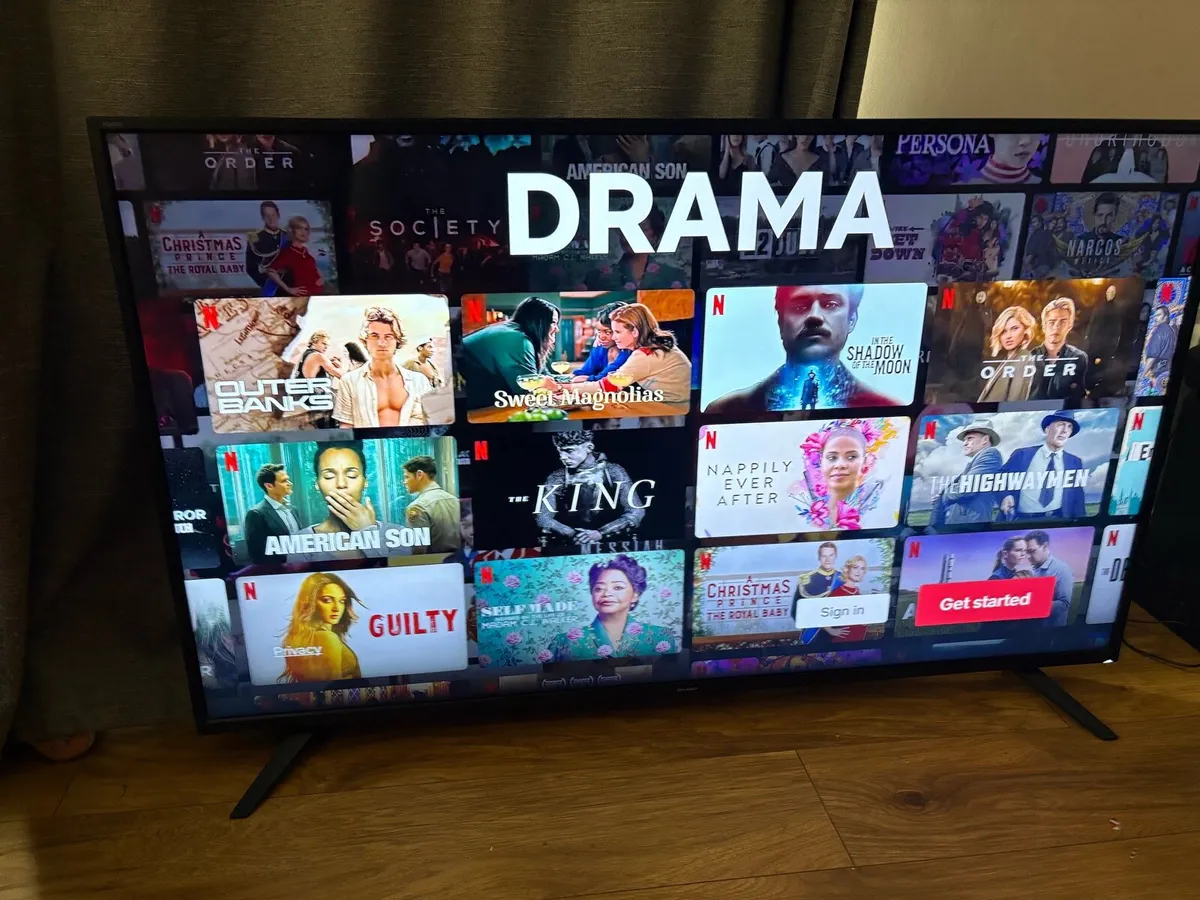55 inch 4k Smart TV - Image 2