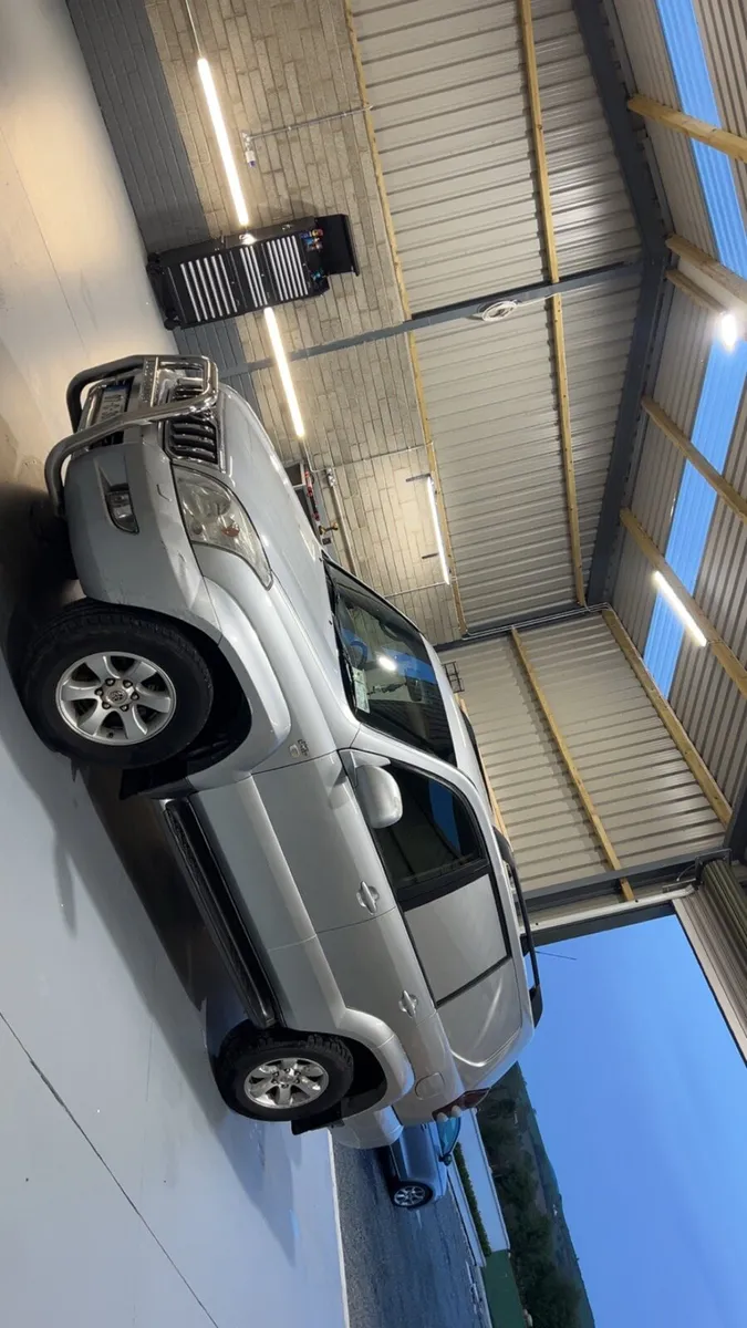 2007 Commercial Toyota Landcruiser - Image 3