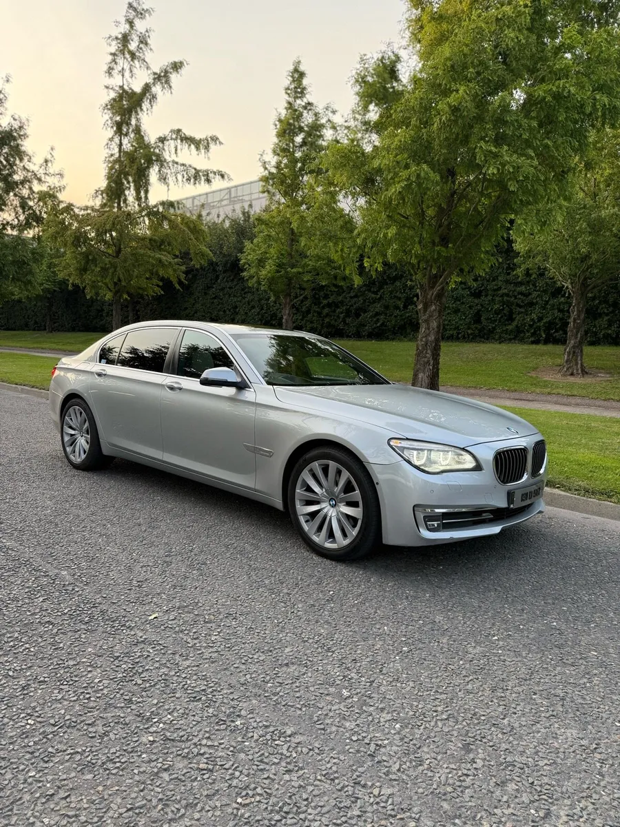 BMW 7 Series 730Ld xDrive Facelift – 258 HP - Image 2