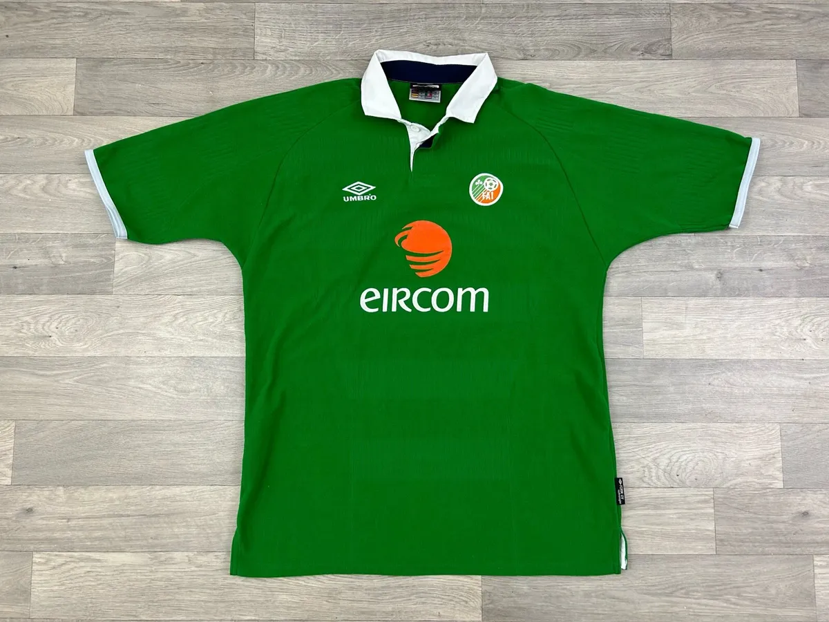 Genuine Vintage 1999 Umbro Ireland Home Jersey XL - Image 1