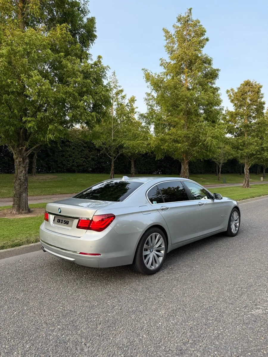 BMW 7 Series 730Ld xDrive Facelift – 258 HP - Image 4