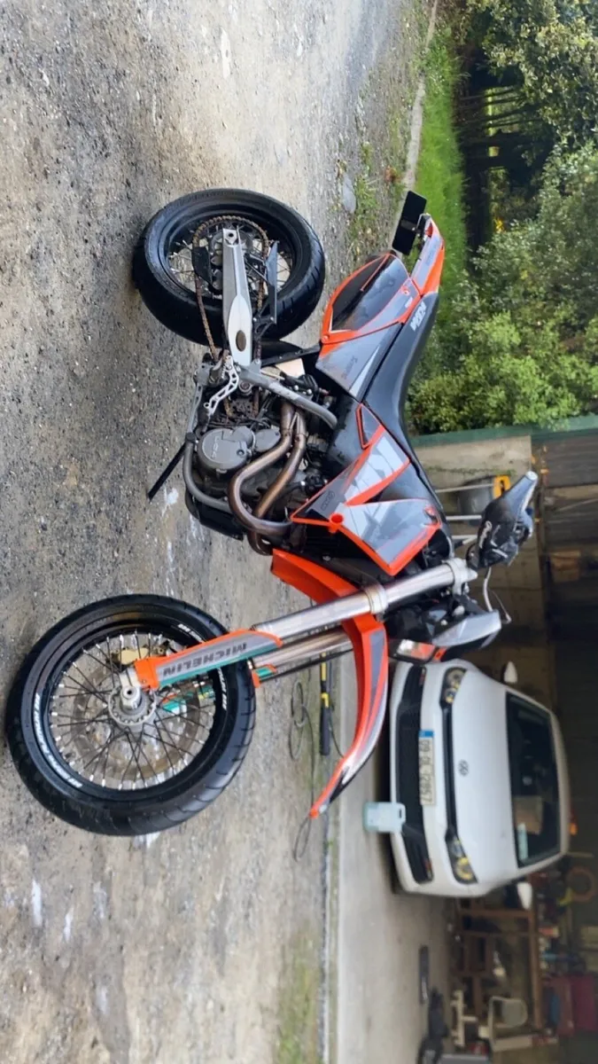 KTM LC4 640 supermoto - Image 2