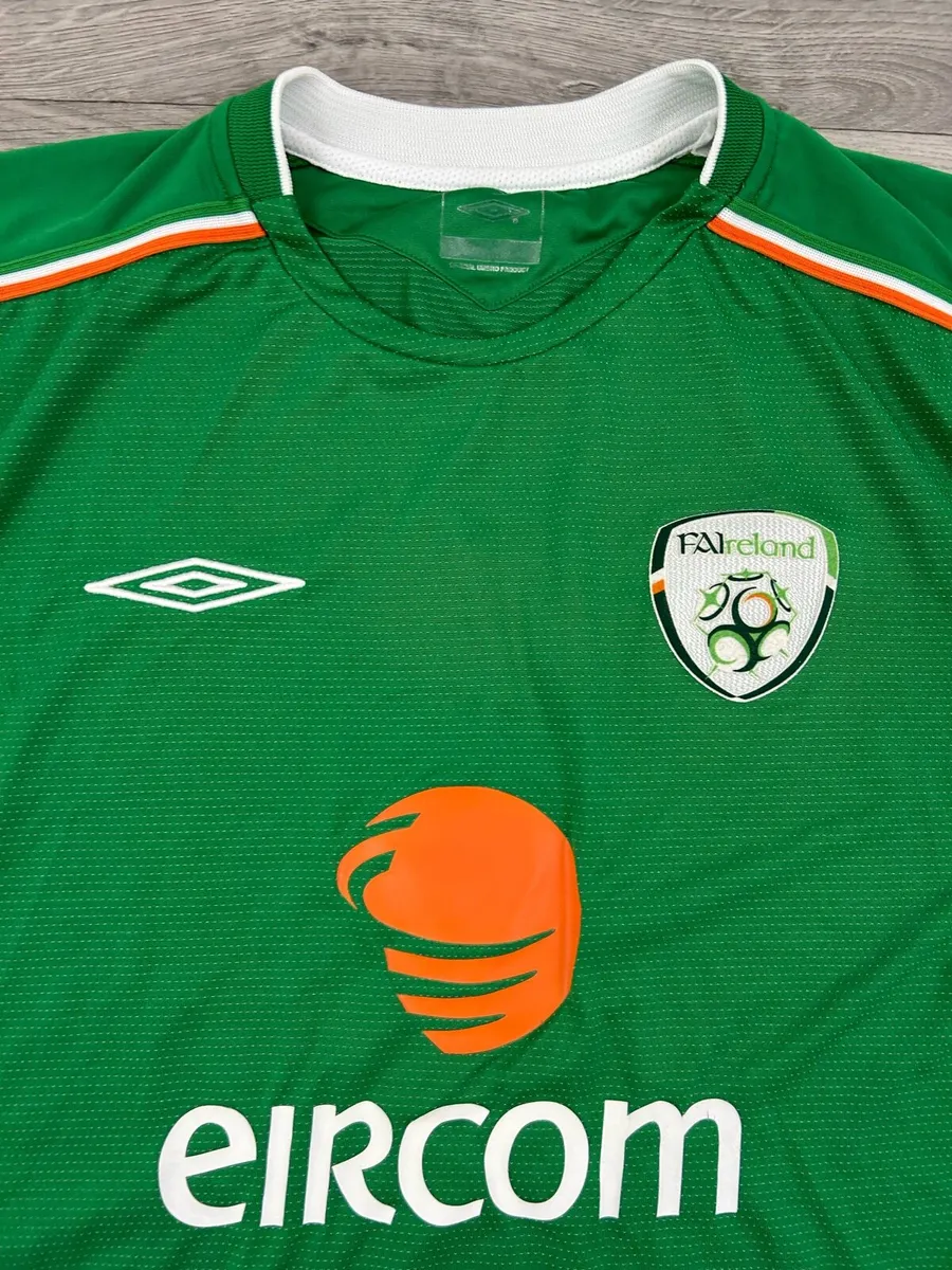 Genuine Vintage 2004 Umbro Ireland Home Jersey L - Image 4