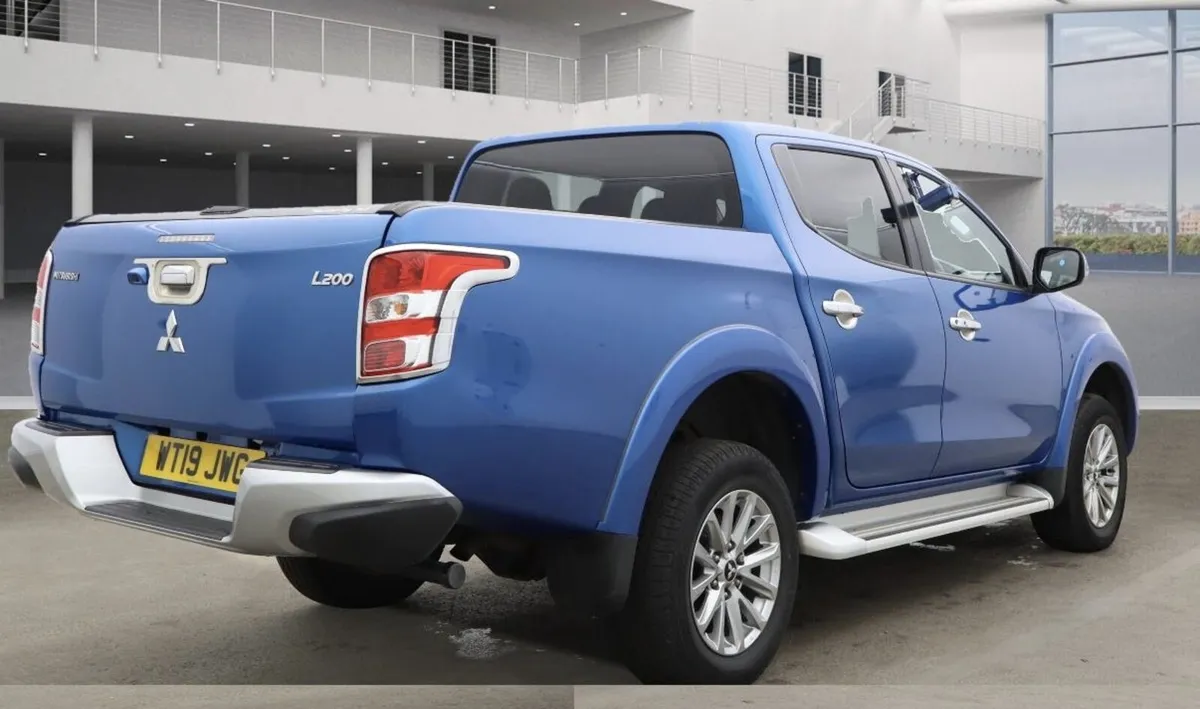 MITSUBISHI L200 BARBARIAN 2.4D 2019 - Image 3