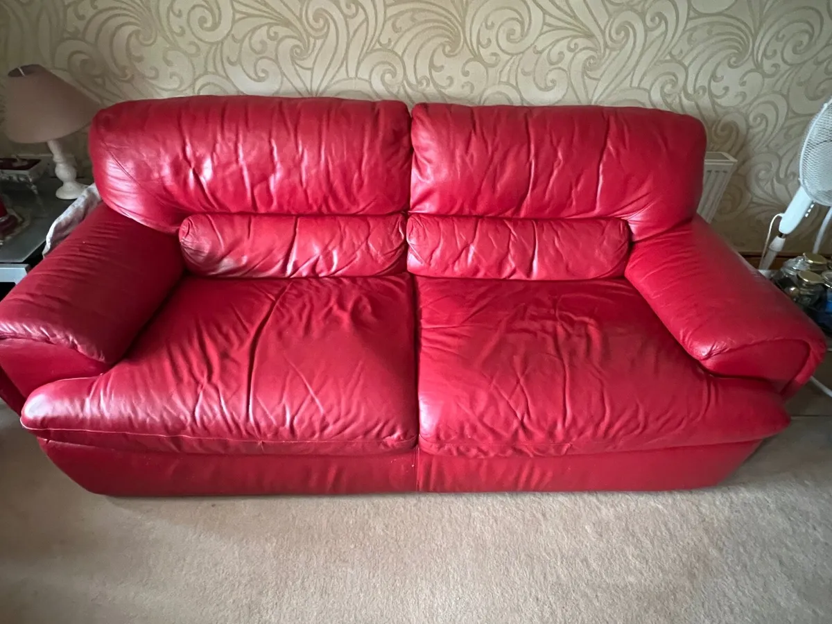 Couches - Image 4