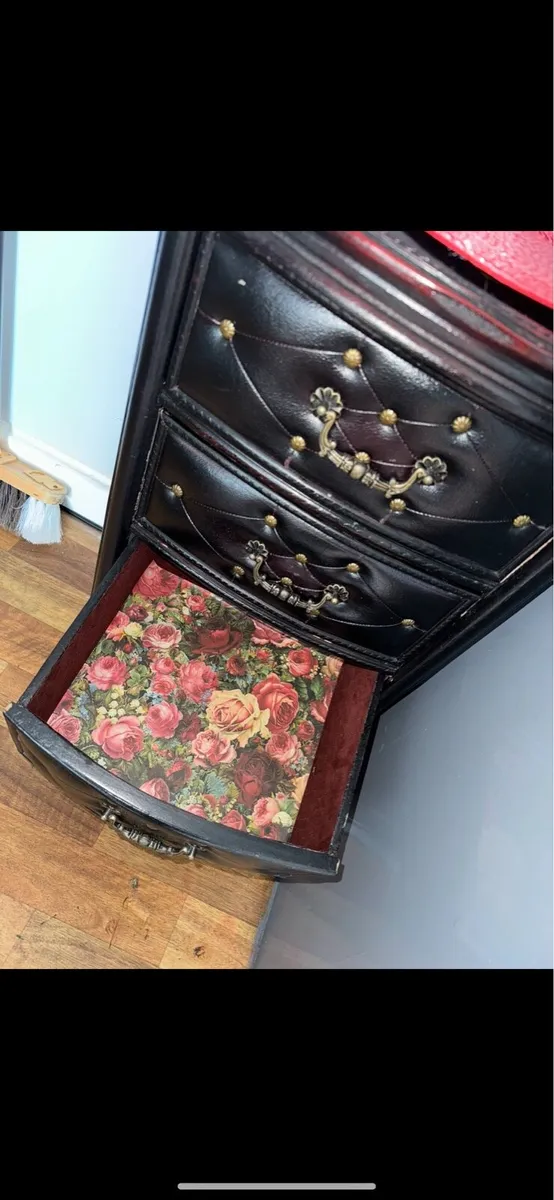 Antique Bedroom Set - Image 2